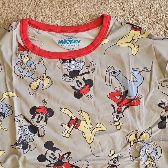 Disney Mickey and Friends Gray Nightshirt - Picture 2 of 8